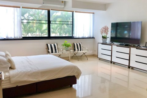 Condo in Pattaya, Thailand, 2 bedrooms № 178982 - photo 19