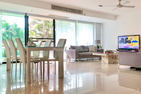 Condo in Pattaya, Thailand, 2 bedrooms № 178982