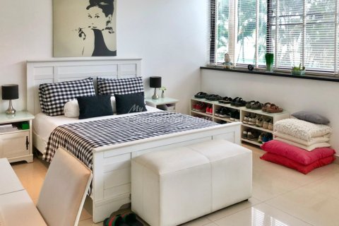 Condo in Pattaya, Thailand, 2 bedrooms № 178982 - photo 9