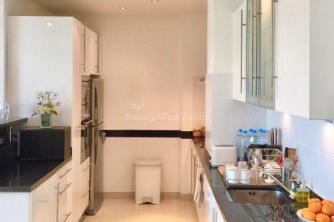 Condo in Pattaya, Thailand, 2 bedrooms № 178982 - photo 4