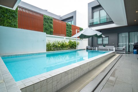 House in Bang Lamung, Thailand 4 bedrooms № 178981 - photo 3