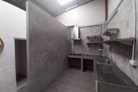 Townhouse in Khlong Toei, Bangkok, Thailand 4 bedrooms № 153417 - photo 1