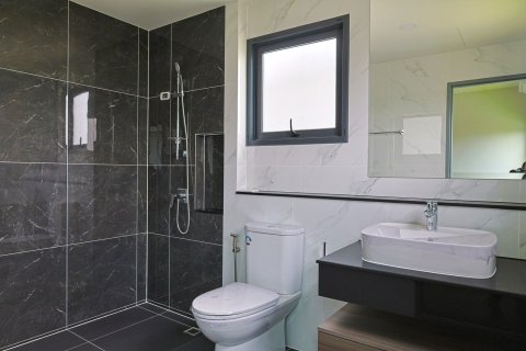 House in Bang Kaeo, Thailand 4 bedrooms № 153418 - photo 26