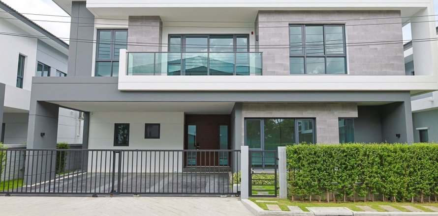 House in Bang Kaeo, Thailand 4 bedrooms № 153418