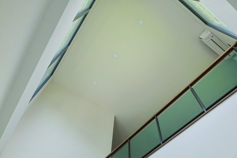 House in Bang Kaeo, Thailand 4 bedrooms № 153418 - photo 6