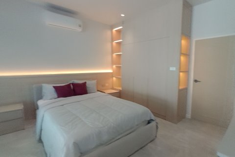 House in Hang Dong, Thailand 4 bedrooms № 153414 - photo 17