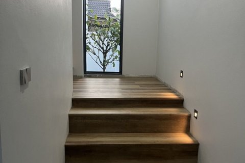 Дом в Ханг Донге, Таиланд с 4 спальнями  № 153414 - фото 4