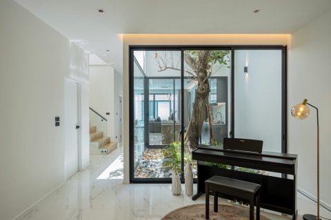 Вилла в Ханг Донге, Таиланд с 5 спальнями  № 153412 - фото 2