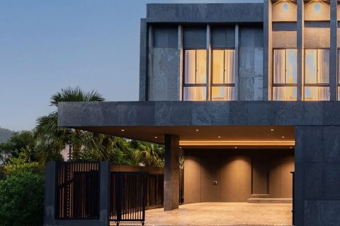 Вилла в Ханг Донге, Таиланд с 5 спальнями  № 153412 - фото 1