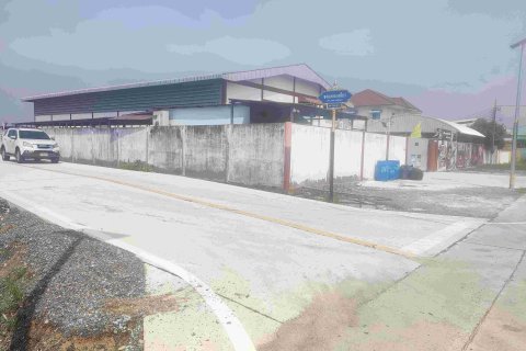 Land in Samut Prakan, Thailand 25016 sq.m. № 152885 - photo 4