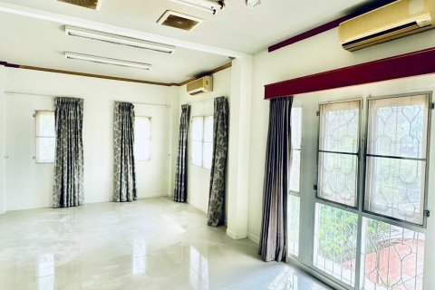 House in Pattaya, Thailand 4 bedrooms № 152883 - photo 6