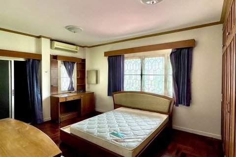 House in Pattaya, Thailand 4 bedrooms № 152883 - photo 12