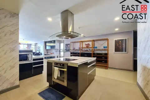 Condominio de 3 dormitorios en Jomtien Beach, Pattaya, Tailandia № 212801 - foto 12