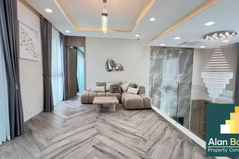 Casa de 5 dormitorios en Pattaya, Tailandia № 210855 - foto 19