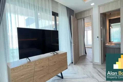 Casa de 5 dormitorios en Pattaya, Tailandia № 210855 - foto 10