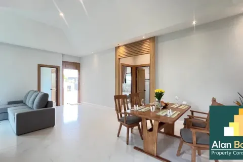 Casa de 3 dormitorios en Pattaya, Tailandia № 210780 - foto 18
