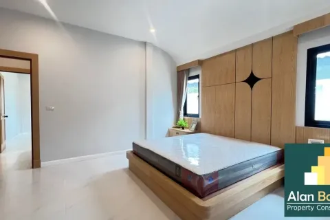 Casa de 3 dormitorios en Pattaya, Tailandia № 210780 - foto 15