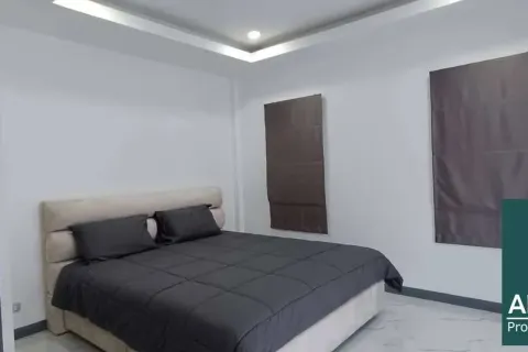 Casa de 3 dormitorios en Pattaya, Tailandia № 210778 - foto 8