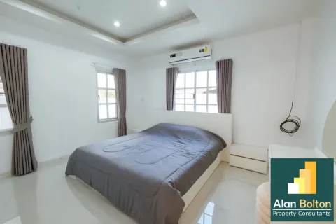 Casa de 3 dormitorios en Pattaya, Tailandia № 210782 - foto 7