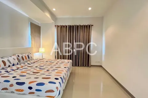 Casa de 2 dormitorios en Pattaya, Tailandia № 210779 - foto 9