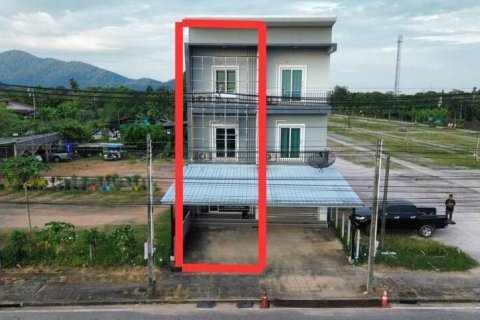 Townhouse in Khlung, Thailand 2 bedrooms № 149883 - photo 3