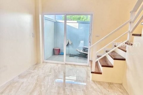 Townhouse in Khlung, Thailand 2 bedrooms № 149883 - photo 6