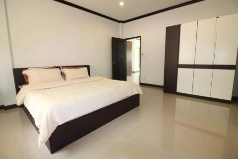 Villa in Hua Hin, Thailand 3 bedrooms № 115292 - photo 5