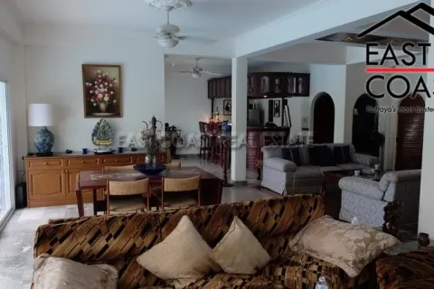Haus in Pattaya, Thailand 4 Schlafzimmer № 213925 - Foto 8