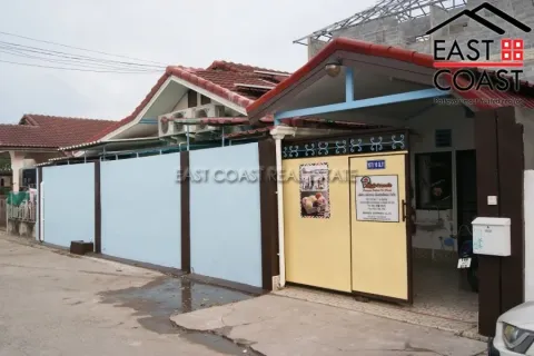 House in Pattaya, Thailand 3 bedrooms № 213923