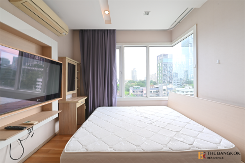 Condo in Bangkok, Thailand, 3 bedrooms  № 185201