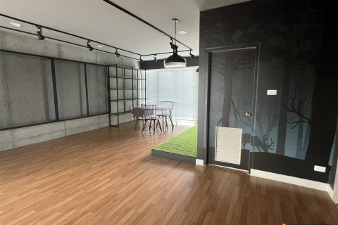 Townhouse in Bangkok, Thailand 6 bedrooms № 189550 - photo 3