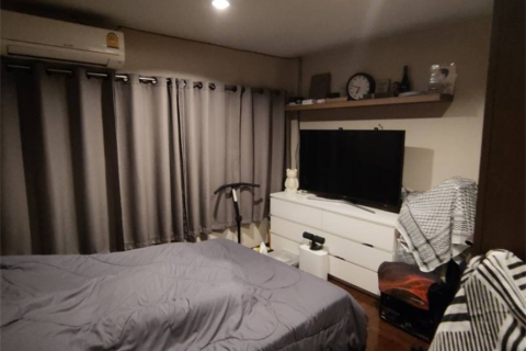 Townhouse in Bangkok, Thailand 4 bedrooms № 189552