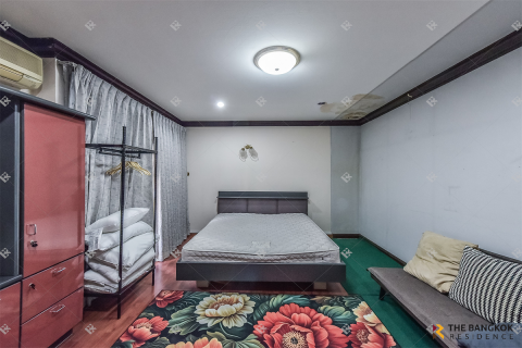 Townhouse in Bangkok, Thailand 3 bedrooms № 189547