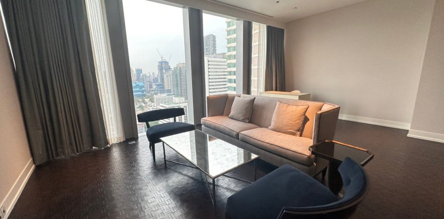 Condo in Sathon, Bangkok, Thailand, 3 bedrooms  № 176475