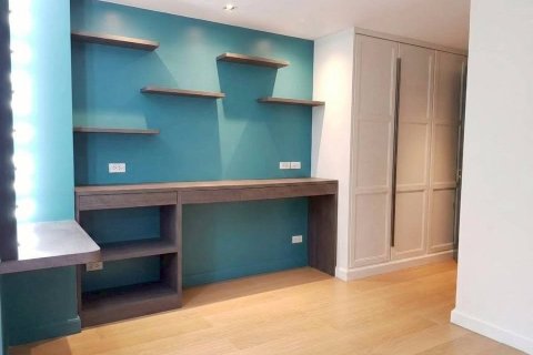Condo in Pathum Wan, Bangkok, Thailand, 3 bedrooms  № 176477 - photo 2