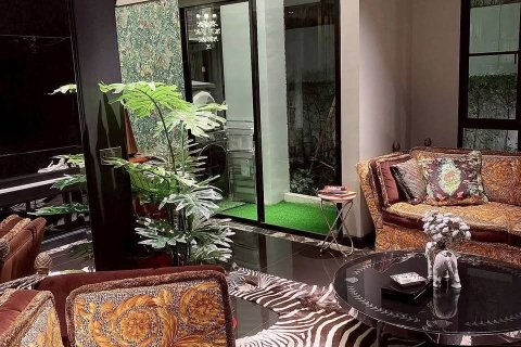 Condo in Pathum Wan, Bangkok, Thailand, 3 bedrooms  № 176477 - photo 5