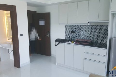 Condo in Pattaya, Thailand, 2 bedrooms № 204180 - photo 9