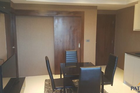 Condo in Pattaya, Thailand, 2 bedrooms № 204180 - photo 24