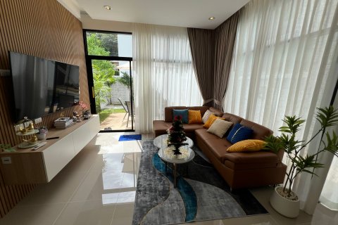 Villa in Kamala, Thailand 3 bedrooms № 165263 - photo 4