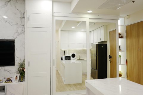 Condo à Huai Khwang, Bangkok, Thaïlande, 2 chambres  № 155187 - photo 14