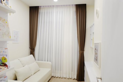 Condo à Huai Khwang, Bangkok, Thaïlande, 2 chambres  № 155187 - photo 12