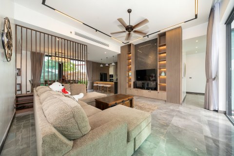 Villa in Phuket, Thailand 3 bedrooms № 161646 - photo 14