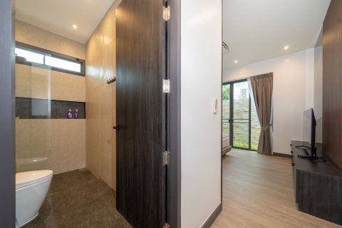 Villa in Phuket, Thailand 3 bedrooms № 161646 - photo 30