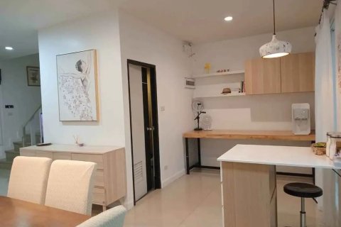 Townhouse in Chiang Mai, Thailand 3 bedrooms № 161640 - photo 8