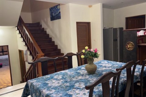 Villa in Pattaya, Thailand 5 bedrooms № 161643 - photo 9