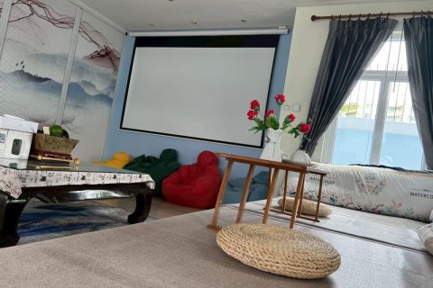 Villa in Pattaya, Thailand 5 bedrooms № 161643 - photo 8