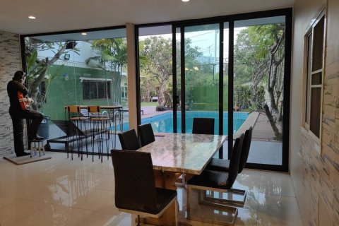 Villa in Pattaya, Thailand 26 bedrooms № 139742 - photo 6