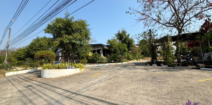 Коммерческая недвижимость в Чиангмае, Таиланд  № 162652