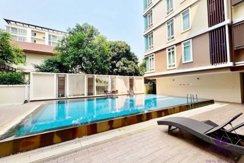 Condo in Chiang Mai, Thailand, 2 bedrooms  № 162653 - photo 30