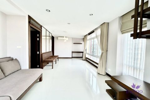 Condo in Chiang Mai, Thailand, 2 bedrooms  № 162653 - photo 9